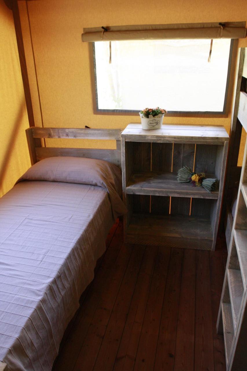 Glamping Alcantara Motta Camastra Екстериор снимка