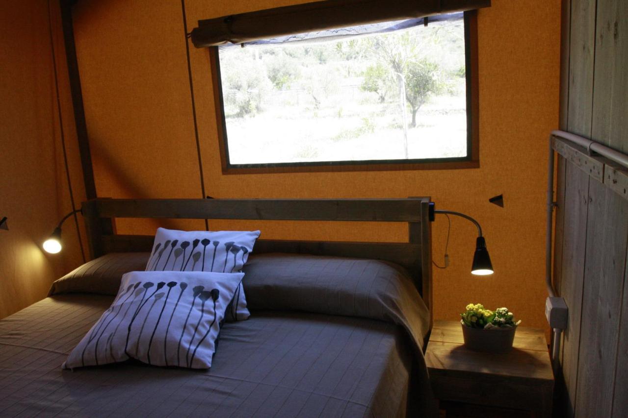 Glamping Alcantara Motta Camastra Екстериор снимка
